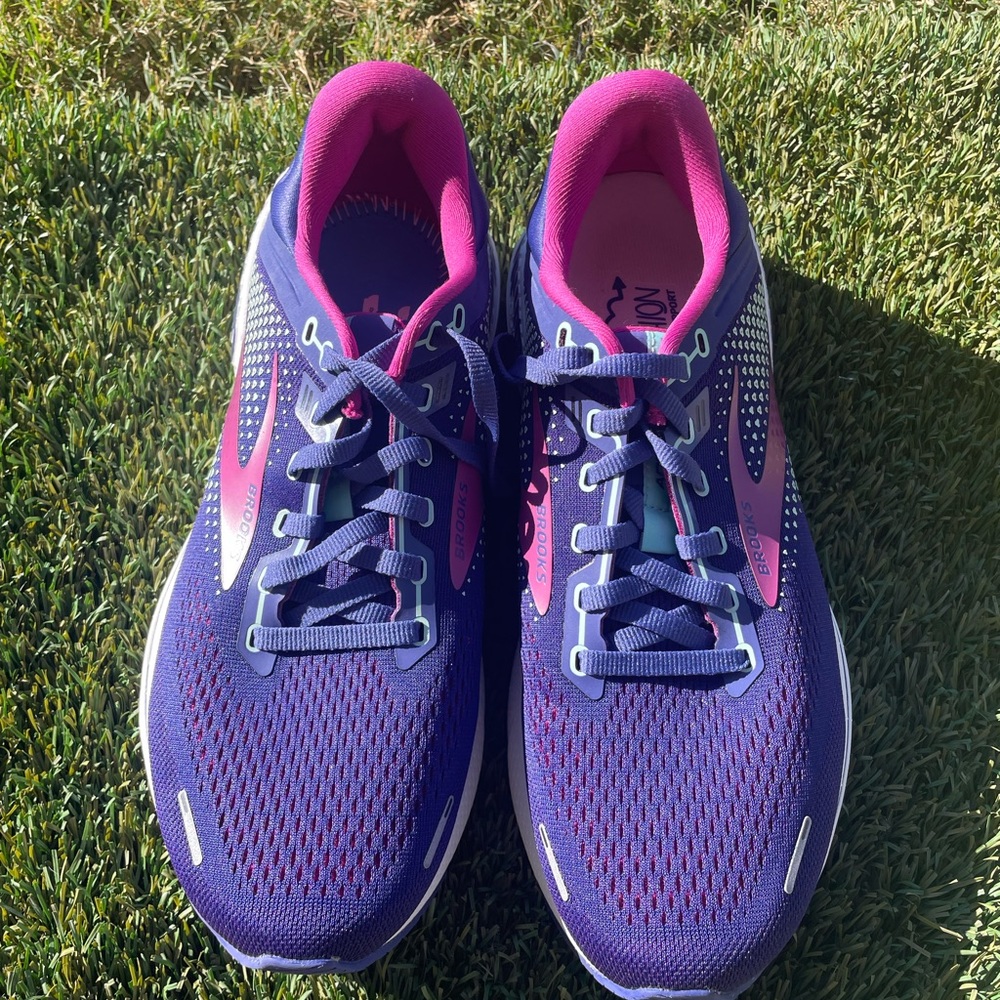 Women’s Brooks Adrenaline GTS 22 Running shoes sz 10.5 - Picture 5 of 8